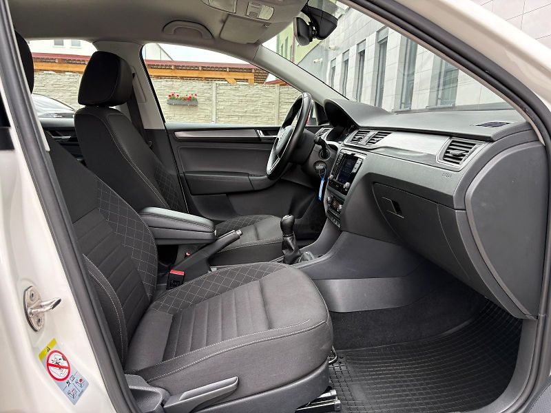 Škoda Rapid 1.0TSI 81kW STYLE, ČR, DPH - fotka 28 z 31