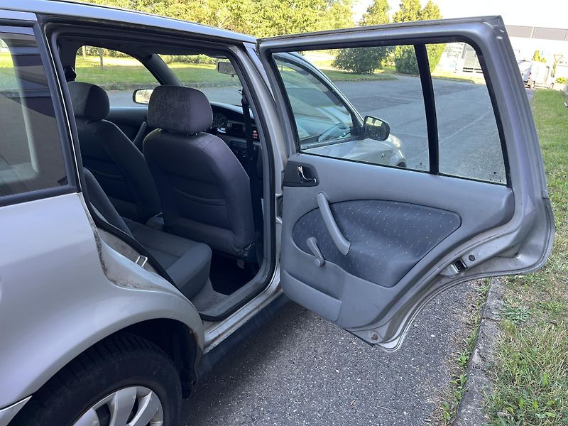 Škoda Octavia 1,9 TDI Combi Classic  - fotka 19 z 29