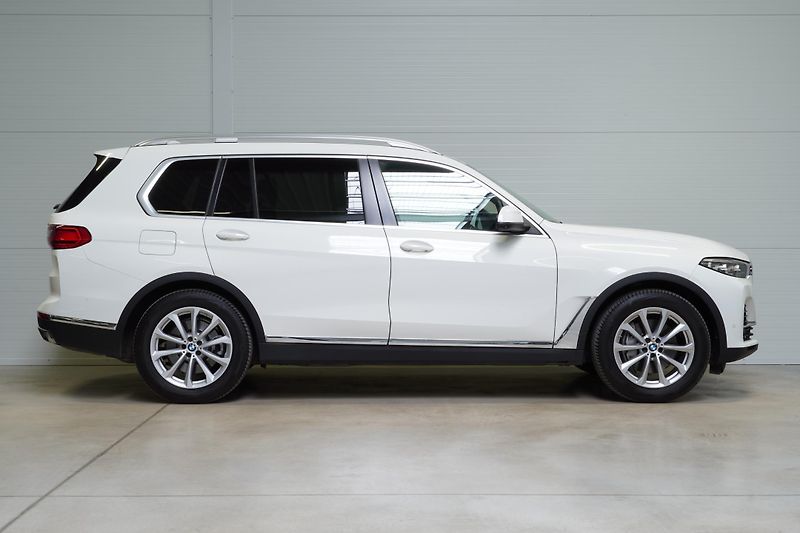 BMW X7  Xdrive40d,ČR,DPH,1.maj,6 míst - fotka 4 z 43