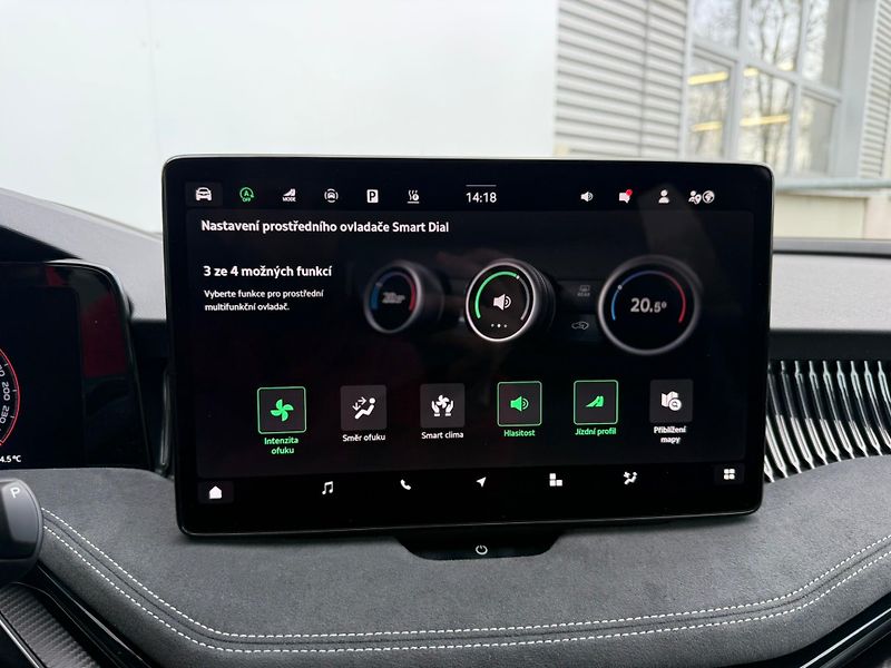 Škoda Superb Sportline 2,0 TDI 142 kW DSG 4 - fotka 17 z 28