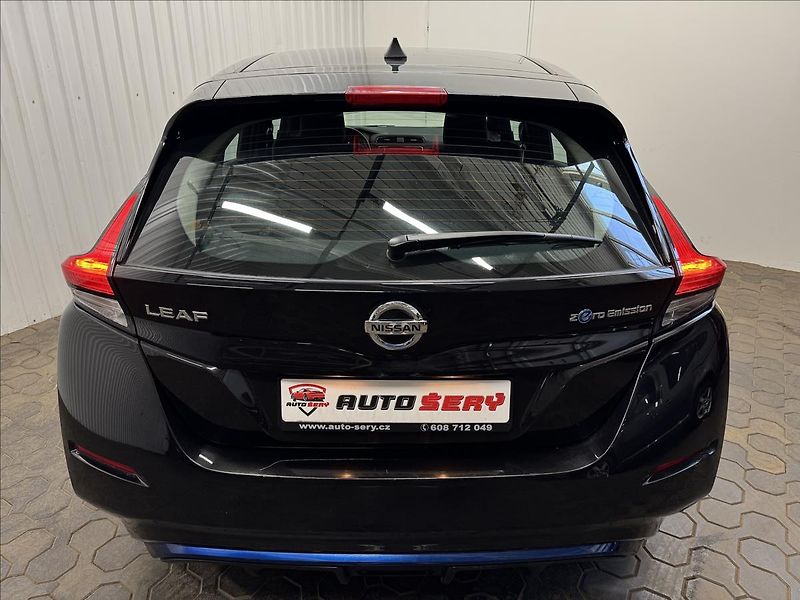Nissan Leaf Electric drive 110kW Business - fotka 7 z 41