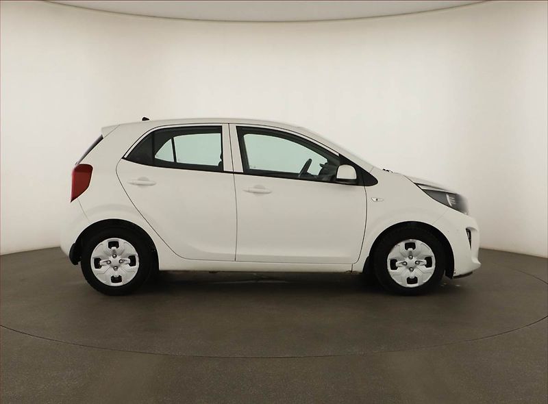Kia Picanto (2021) ComfortLine 1.0 MPI, ČR,1.maj - fotka 6 z 13