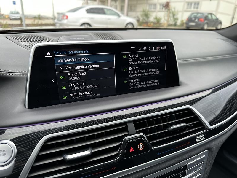 BMW Řada 7 (2019) BMW 745Le xDrive LONG aut. ser - fotka 37 z 57