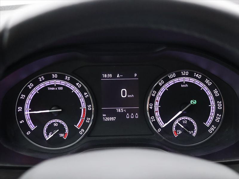 Škoda Kodiaq 2,0 TDI 110kW 4x4 DSG CZ - fotka 17 z 34