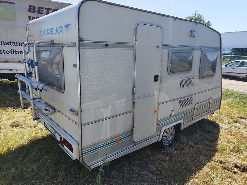 Caravelair (1993) 375 BAMBA LUXE,2-3 OSOBY - fotka 9 z 15