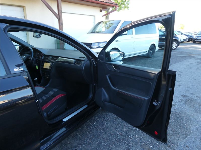 Škoda Rapid 1,6 TDi 85kW MonteCarlo, ČR - fotka 25 z 43