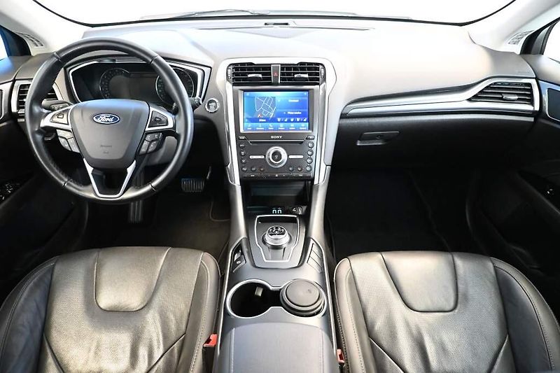 Ford Mondeo (2022) 2.0 140 KW LED SONY ACC 8AT EC - fotka 12 z 41