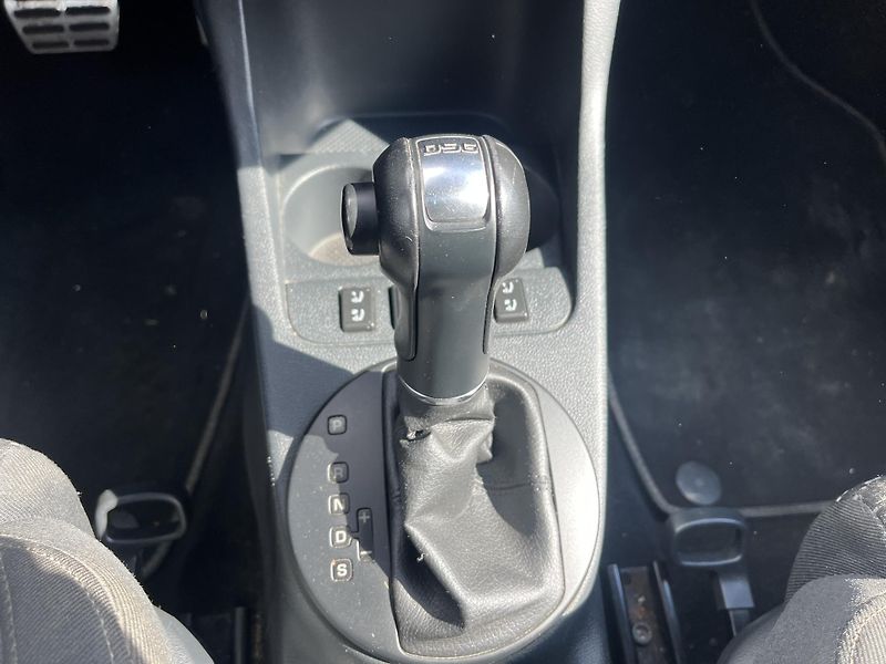 Škoda Fabia (2012) RS 1,4 TSi 132 Kw DSG  ČR!!! - fotka 15 z 20