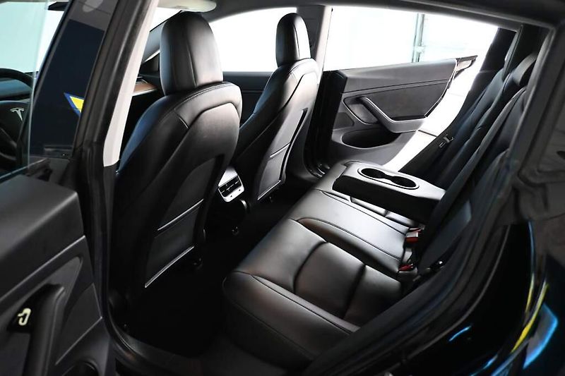 Tesla Model 3 (2019) RWD LED Kamera Range Plus 229 - fotka 9 z 33