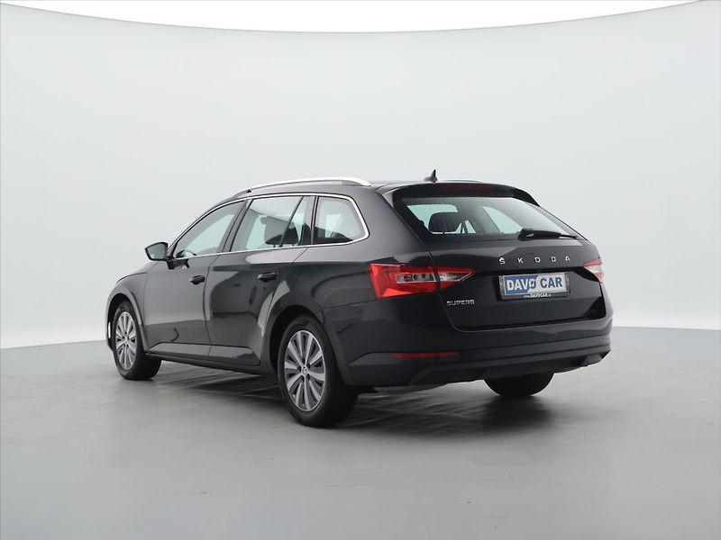 Škoda Superb 2,0 TSI 140kW Style DSG CZ DPH - fotka 4 z 28