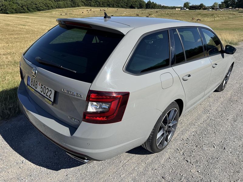 Škoda Octavia (2020) RS 2.0TSI 180kW DSG ACC LED ČR - fotka 3 z 29