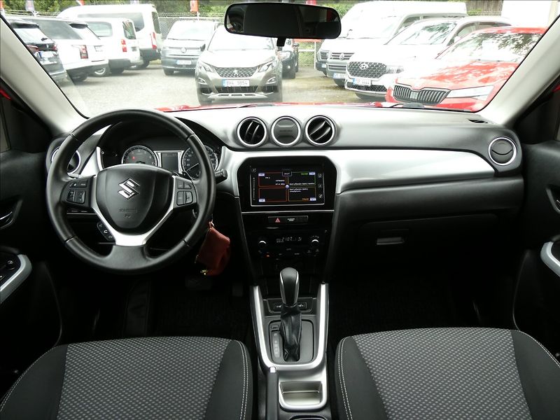 Suzuki Vitara 1,6 VVTi AUTOMAT,serviska,závě - fotka 29 z 50