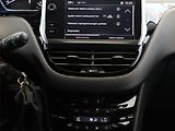 Peugeot 2008 (2018) 1.2 PureTech, ČR,1.maj - náhled 9