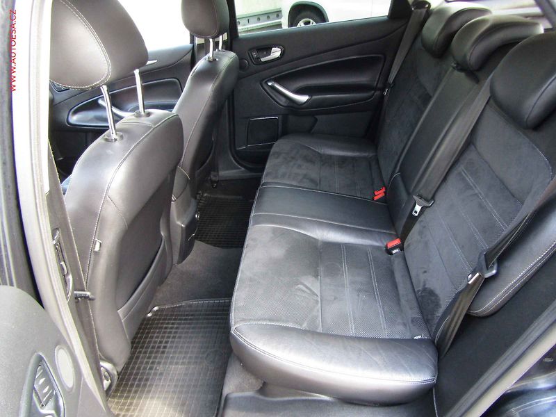 Ford Mondeo (2010) 2.2 TDCi, servis.kniha - fotka 10 z 19