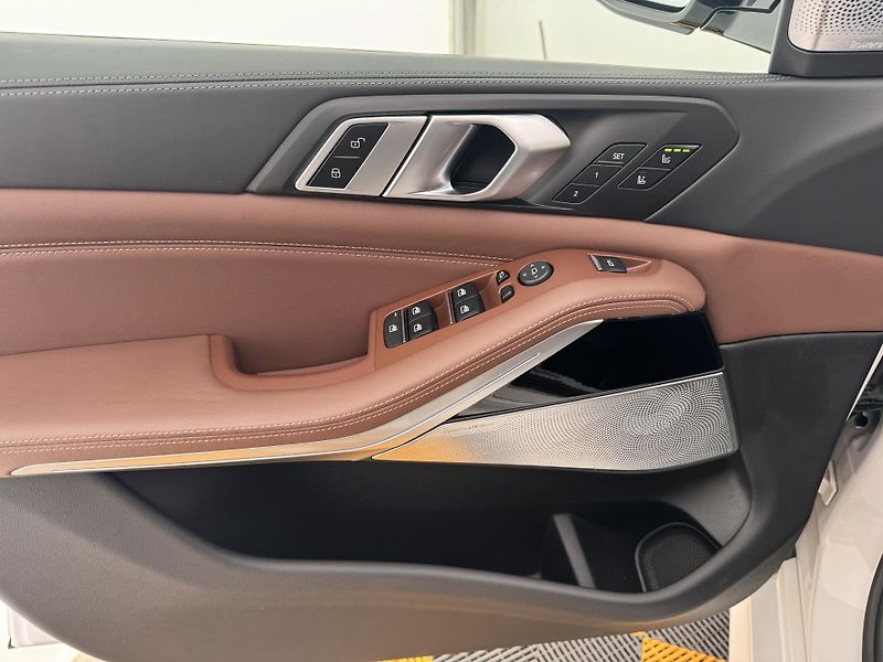 BMW X5 M50D*CZ*1-MAJ*DPH*TOP* - fotka 9 z 48