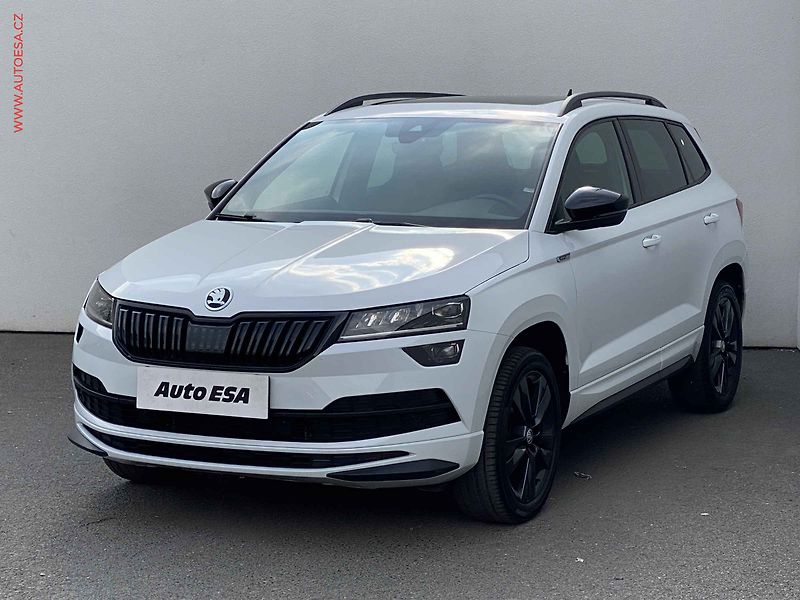 Škoda Karoq (2021) 1.5 TSi, SportLine, DSG - fotka 3 z 19