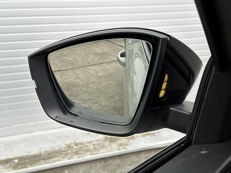 Škoda Karoq 1.5TSi DSG 150PS Sportline Mat - fotka 10 z 41