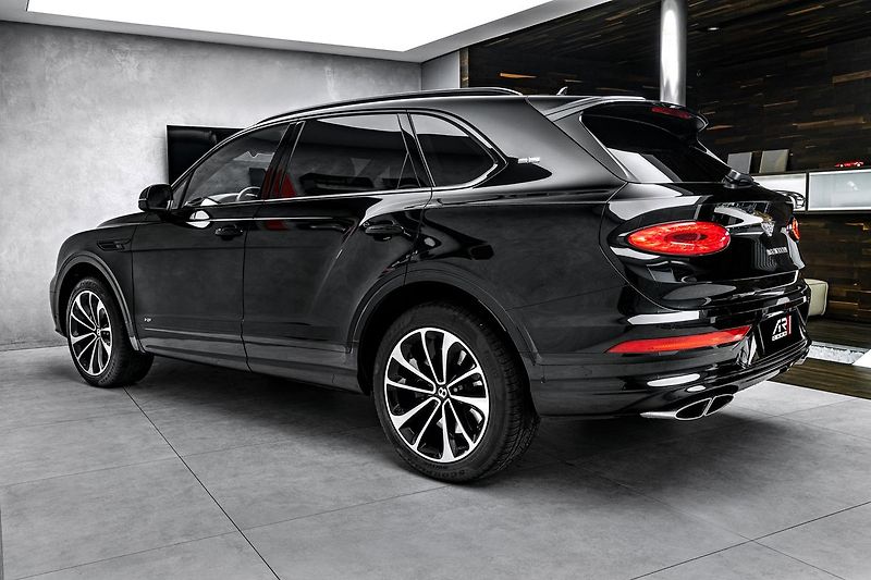 Bentley Bentayga First Edition - fotka 7 z 30