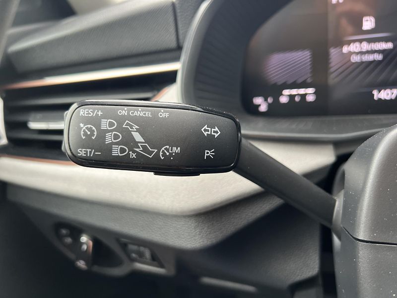 Škoda Kamiq 1.5TSi 110kw Top Selection ČR - fotka 13 z 45