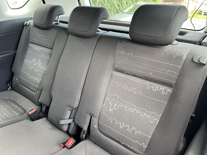 Opel Meriva 1.4i 16v 74kw KLIMA TAŽNÉ  ČR - fotka 22 z 37