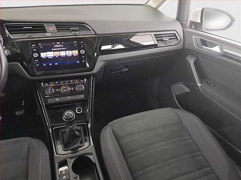 Volkswagen Touran (2019) Highline 1.6 TDI, 7 míst, Navi - fotka 8 z 21