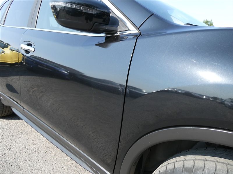 Nissan X-Trail 2,0 dCi 130kW 4x4 DPH, ČR - fotka 14 z 41