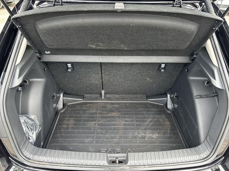 Škoda Fabia (2023) 1.0 TSI Style - fotka 26 z 27