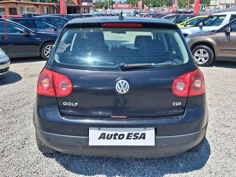 Volkswagen Golf (2005) 1.9 TDi, AT - fotka 5 z 16