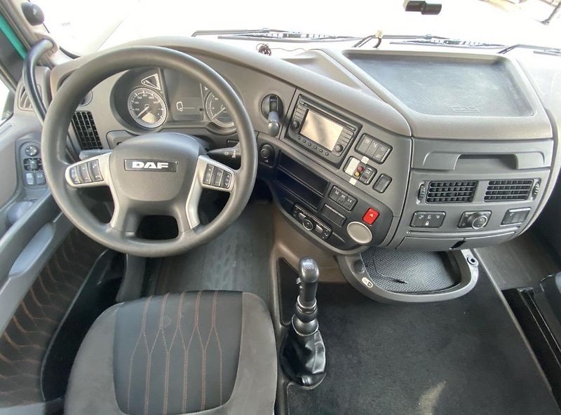 DAF XF 530 6x4 Bordmatic  - fotka 15 z 18