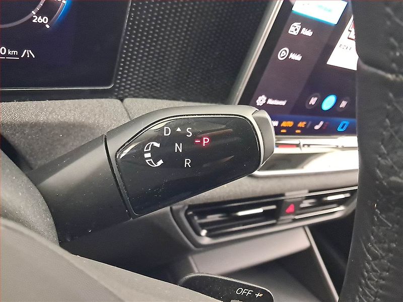 Volkswagen Tiguan (2024) 1.5 eTSI - fotka 13 z 20