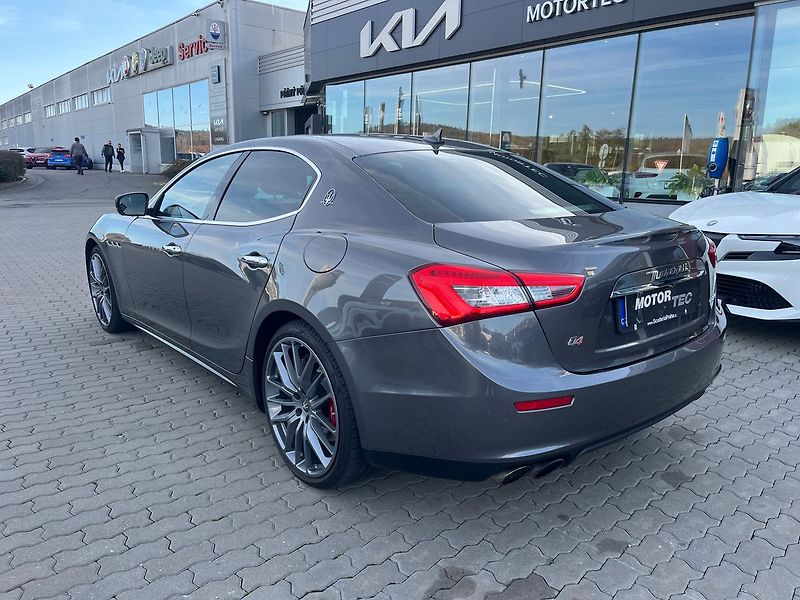 Maserati Ghibli 3.0 V6 Bi-Turbo S Q4 AT8 - fotka 4 z 11