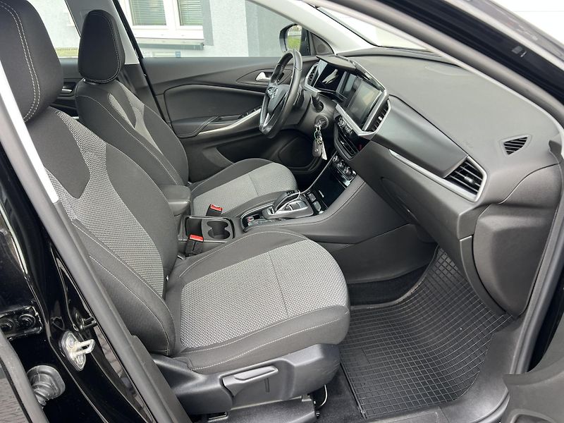 Opel Grandland (2023) 1.5CDTi 96kW AUTOMAT ČR NOVÉ - fotka 8 z 24