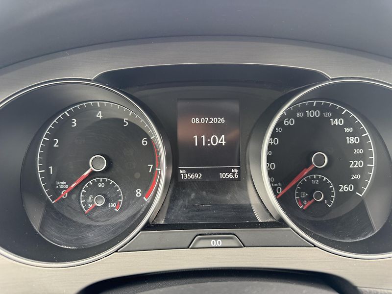 Volkswagen Golf Sportsvan (2015) 1.2 TSI plná ser. historie - fotka 19 z 37
