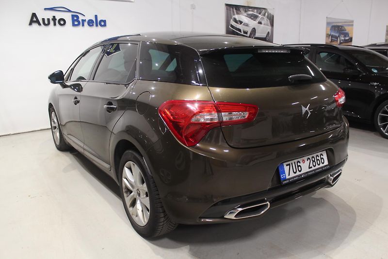 Citroën DS5 (2013) 2.0HDI Automat 120kW Navi ČR - fotka 9 z 36
