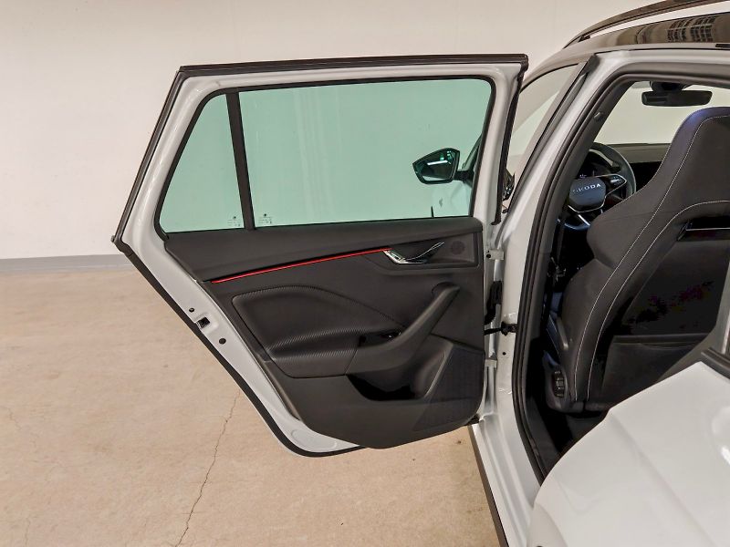 Škoda Kamiq (2025) 1.5 TSI 110 kW DSG Monte Carlo - fotka 24 z 31