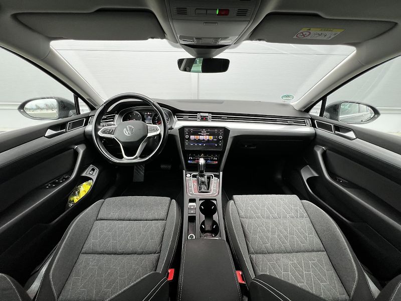 Volkswagen Passat 2.0TDI DSG 110kW Business DPH - fotka 8 z 24