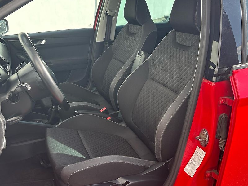Škoda Fabia SPORT COLOR - fotka 7 z 26