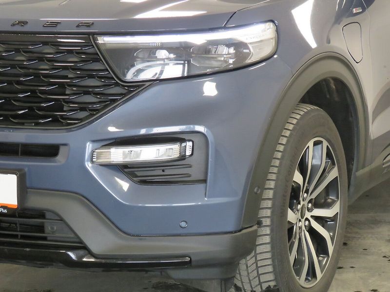 Ford Explorer - fotka 9 z 26