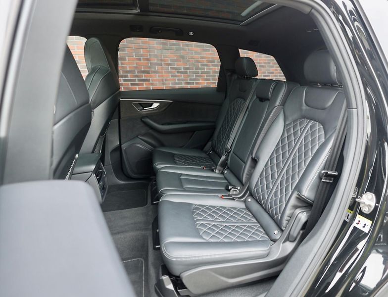 Audi Q7 (2022) 60 TFSIe Quattro Competition - fotka 25 z 42