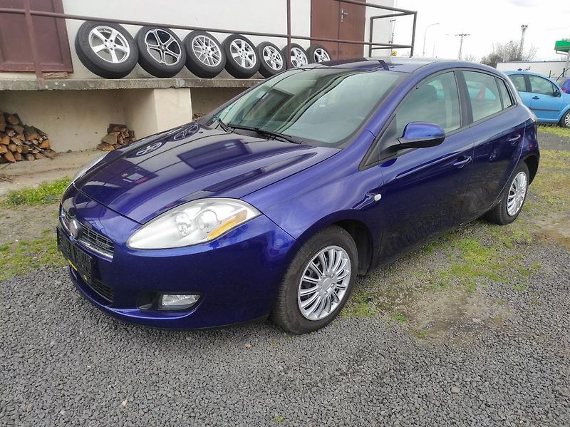Fiat Bravo 1.9 JTD 8V Dynamic - fotka 1 z 22