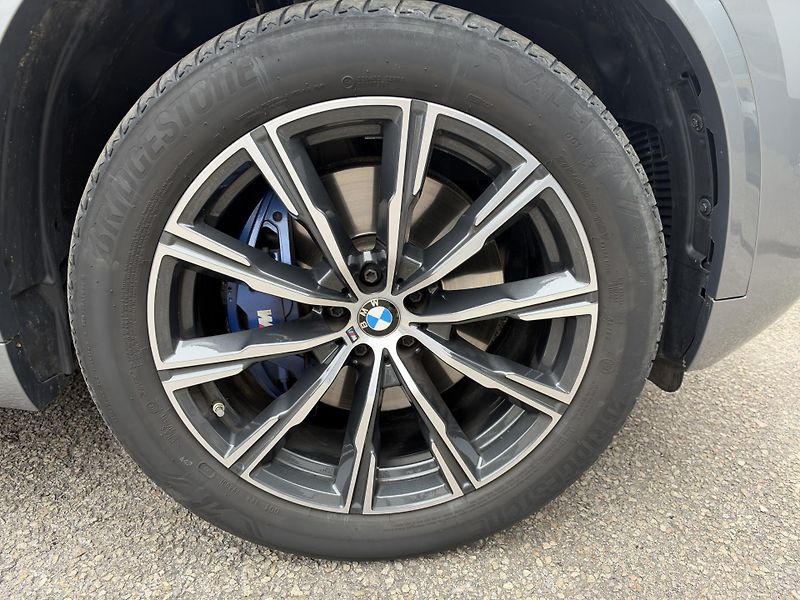BMW X5 30d M paket - fotka 12 z 16