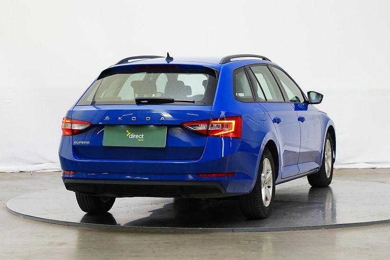 Škoda Superb - fotka 3 z 6