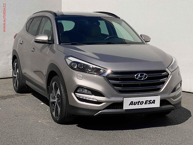 Hyundai Tucson (2016) 2.0 CRDi 4x4, AT, LED, panor - fotografie inzerátu