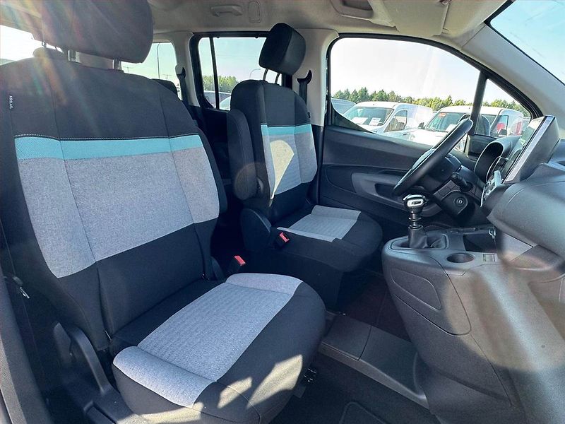 Citroën Berlingo (2021) Maxi Shine 1.5 BlueHDi, 7Míst - fotka 7 z 13