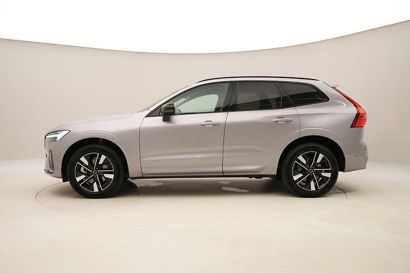Volvo XC60 B5 AWD DARK PLUS AUT CZ - fotka 10 z 61