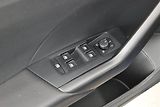 Volkswagen T-Cross (2023) Life 1.0 TSI, Navi - náhled 12