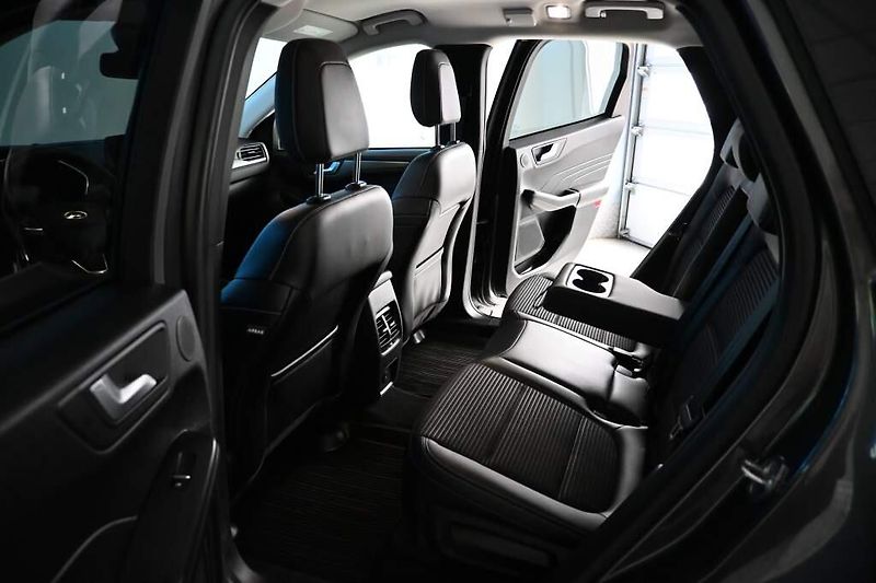 Ford Kuga (2024) 2.5 LED ACC VIRTUAL Tažné Kame - fotka 9 z 46