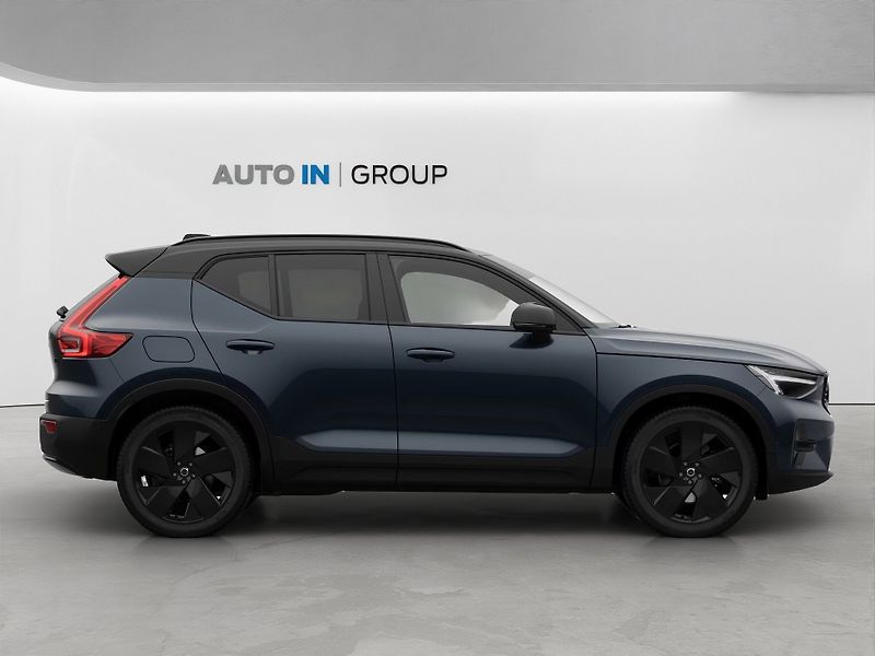 Volvo XC40 (2026) Black Edition,360°kam, ACC, BL - fotka 6 z 13