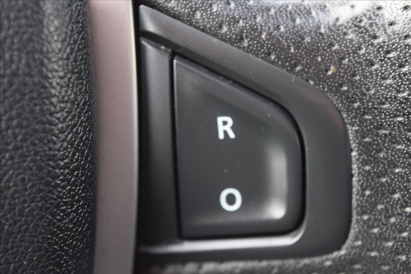 Renault Laguna 2,0 dCi 110KW NATÁČ. ZAD.NÁP. - fotka 33 z 49