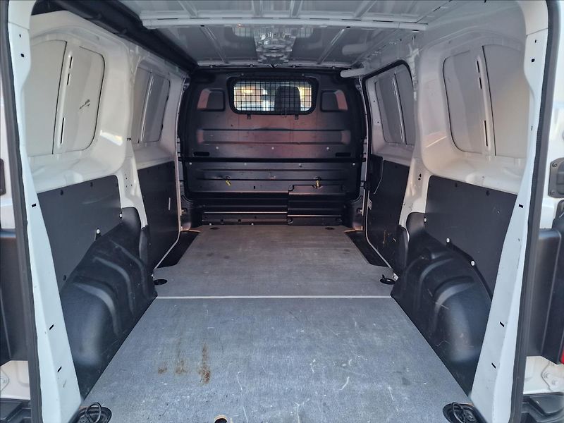 Toyota ProAce 2.0 D-4d 106kW L1, ČR, 1.Maj. - fotka 19 z 46
